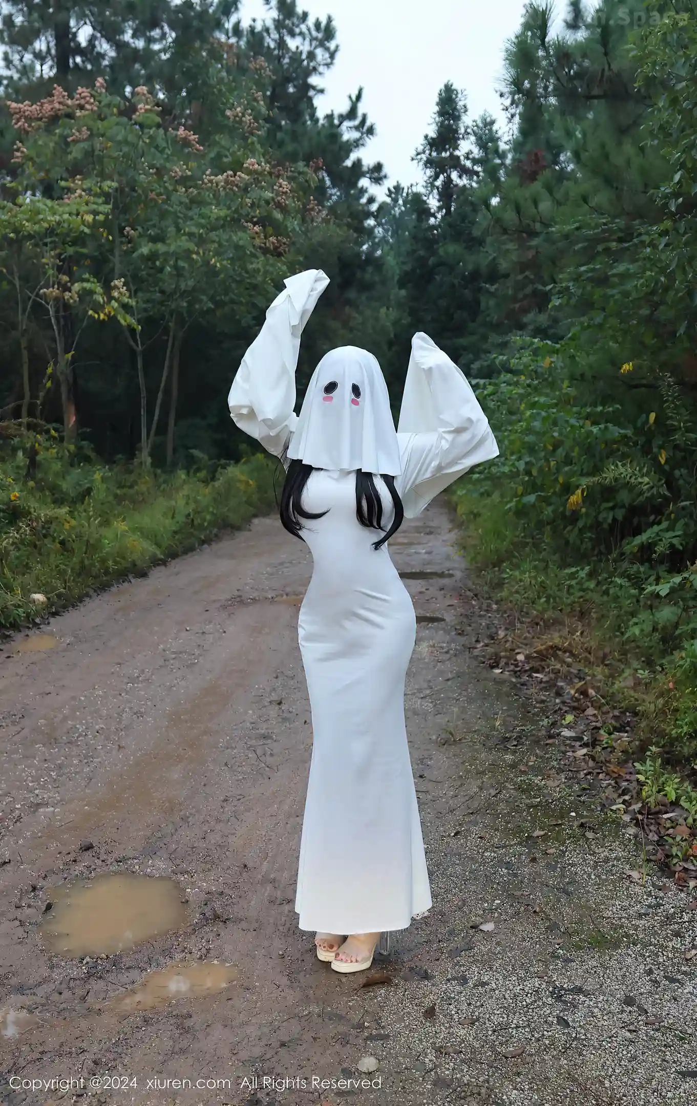 图片[2]-[XiuRen秀人网] VOL.9376 模特小薯条nienie白色连衣裙+红色情趣服饰秀曼妙身姿诱惑写真81P-秀人网官方网站